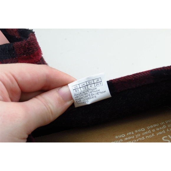 Toms Size 8.5 M Red Flat Fabric Men Shoes - Picture 7 of 9